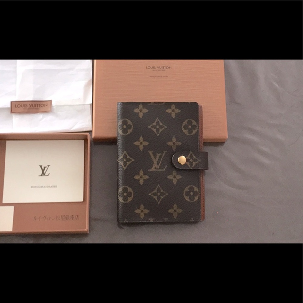 Louis Vuitton monogram agenda  6 small rings